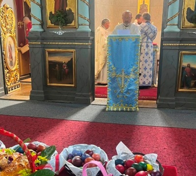 ВАСКРШЊА РАДОСТ У АЗАЊИ