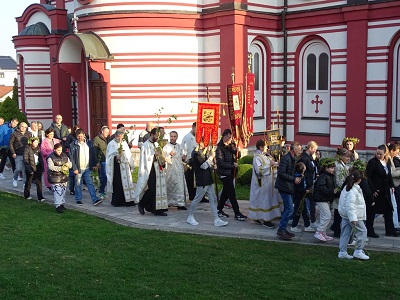 ПРОСЛАВА ВРБИЦЕ И ПРАЗНИКА ЦВЕТИ У АРАНЂЕЛОВЦУ