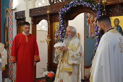 СВЕТА АРХИЈЕРЕЈСКА ЛИТУРГИЈА У СВЕТЛУ СРЕДУ У БЕЛОШЕВЦУ