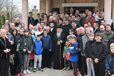 ВЕЛИКА СУБОТА У ХРАМУ СВЕТОГ ПАНТЕЛЕЈМОНА У СТАНОВУ