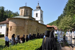 АРХИЈЕРЕЈСКА ЛИТУРГИЈА У МАНАСТИРУ ДРАЧА - 17. АВГУСТ 2016. ГОДИНЕ