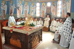 АРХИЈЕРЕЈСКА ЛИТУРГИЈА У ХРАМУ СВЕТИХ АПОСТОЛА ПЕТРА И ПАВЛА У АРАНЂЕЛОВЦУ