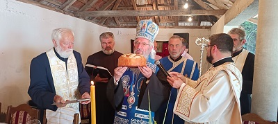 УСПЕЊЕ ПРЕСВЕТЕ БОГОРОДИЦЕ – ХРАМОВНА СЛАВА СЕЛА ВЛАКЧЕ
