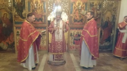 УЧЕНИЦИ ПОЛИТЕХНИЧКЕ ШКОЛЕ НА ЛИТУРГИЈИ У СТАРОЈ ЦРКВИ 