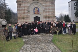 ЛИТУРГИЈСКО САБРАЊЕ ПОВОДОМ ПРОСЛАВЕ ХРАМОВНЕ СЛАВЕ МАНАСТИРА КАЛЕНИЋА