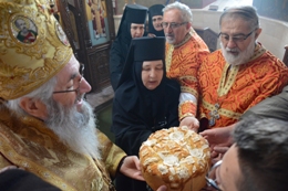 СВЕТИ НИКОЛАЈ СВЕЧАНО ПРОСЛАВЉЕН У МАНАСТИРУ ГРНЧАРИЦИ 