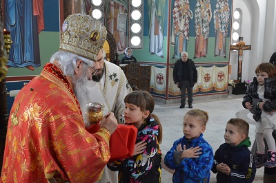 СВЕТА АРХИЈЕРЕЈСКА ЛИТУРГИЈА У ХРАМУ СВЕТОГА САВЕ У КРАГУЈЕВАЧКОМ НАСЕЉУ АЕРОДРОМ