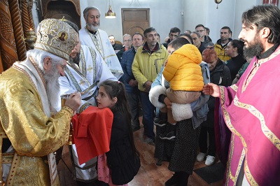 СВЕТА АРХИЈЕРЕЈСКА ЛИТУРГИЈА У ВИНОГРАДИМА