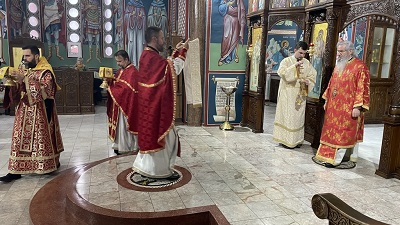 ВИСОКОПРЕОСВЕЋЕНИ МИТРОПОЛИТ ЈОВАН: “СВЕТЛОСТ ХРИСТОВА ПРОСВЕЋУЈЕ И ОСВЕЋУЈЕ СВЕ”