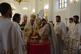 ПРАЗНИК СВЕТОГ ГРИГОРИЈА БОГОСЛОВА СВЕЧАНО ПРОСЛАВЉЕН У КРАГУЈЕВАЧКОМ НАСЕЉУ ГРОШНИЦА