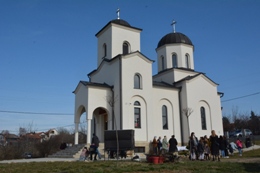 ЛИТУРГИЈСКО САБРАЊЕ У ХРАМУ ПОКРОВА ПРЕСВЕТЕ БОГОРОДИЦЕ У ГУНЦАТИМА