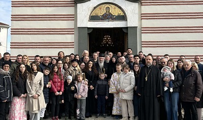 СВЕТА АРХИЈЕРЕЈСКА ЛИТУРГИЈА У МЛАДЕНОВЦУ