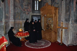 ЛИТУРГИЈСКО САБРАЊЕ У МАНАСТИРУ КАЛЕНИЋ