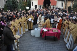 БОГОЈАВЉЕЊЕ У САБОРНОМ ХРАМУ У КРАГУЈЕВЦУ