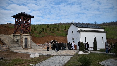 АРХИЈЕРЕЈСКА ЛИТУРГИЈА У МАНАСТИРУ СВЕТОГ ВЕЛИКОМУЧЕНИКА ГЕОРГИЈА У ЋЕЛИЈАМА КОЛУБАРСКИМ