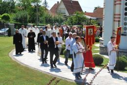 ХРАМОВНА СЛАВА У АРАНЂЕЛОВЦУ