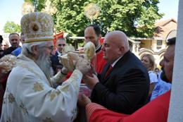 ОДРЖАНА АРХИЈЕРЕЈСКА ЛИТУРГИЈА У КОНЧАРЕВУ КРАЈ ЈАГОДИНЕ НА ПРАЗНИК РОЂЕЊА СВЕТОГ ЈОВАНА КРСТИТЕЉА