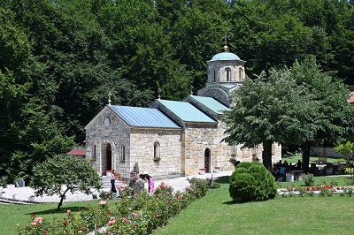 СВЕТА ЛИТУРГИЈУ У МАНАСТИРУ ТРЕСИЈЕ