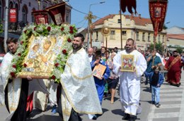 ПРАЗНИК СВЕТЕ ТРОЈИЦЕ У ЈАГОДИНИ – ГРАДСКА ЛИТИЈА