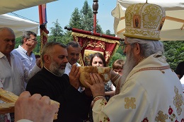 СВЕТА АРХИЈЕРЕЈСКА ЛИТУРГИЈА У СЕЛУ РУДОВЦИ 