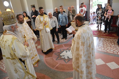 ЕВХАРИСТИЈСКО САБРАЊЕ У ЦРКВИ СВЕТОГ ЈОАНИКИЈА ДЕВИЧКОГ У БРЕСНИЦИ