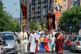 ГРАДСКА ЛИТИЈА НА ПРАЗНИК ДУХОВА У ЈАГОДИНИ