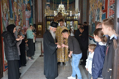 СВЕТА АРХИЈЕРЕЈСКА ЛИТУРГИЈА У ХРАМУ СВЕТОГА САВЕ