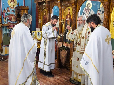 СВЕТА АРХИЈЕРЕЈСКА ЛИТУРГИЈА У ВИНОГРАДИМА