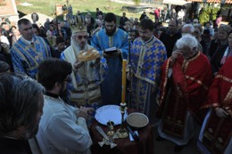 ПРАЗНИЧНО БДЕНИЈЕ И СВЕТА АРХИЈЕРЕЈСКА ЛИТУРГИЈА У ВИНОГРАДИМА