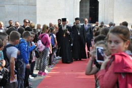 СВЕТА АРХИЈЕРЕЈСКА ЛИТУРГИЈА, РУКОПОЛОЖЕЊЕ И ПАРАСТОС НА ОПЛЕНЦУ