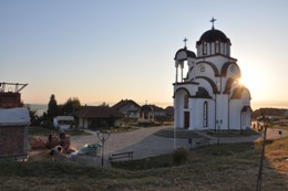 СВЕТА ЛИТУРГИЈА У ХРАМУ СВЕТЕ ПЕТКЕ У ВИНОГРАДИМА