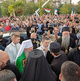 ПАТРИЈАРХА ПОРФИРИЈА У ПОДГОРИЦИ ДОЧЕКАЛЕ ДЕСЕТИНЕ ХИЉАДА ВЕРНИКА